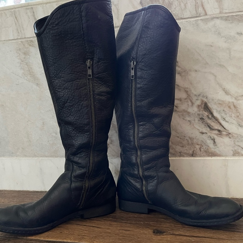 Born women’s riding boots